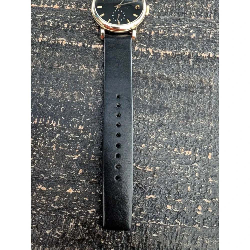 Marc Jacobs MBM1269 Black & Gold Watch Wristwatch Works, Beautiful & New Battery